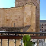 Guest house La Casa De 3*