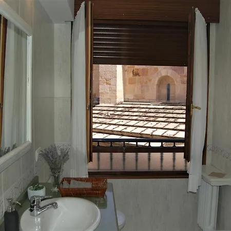 La Casa De Pensión Zamora